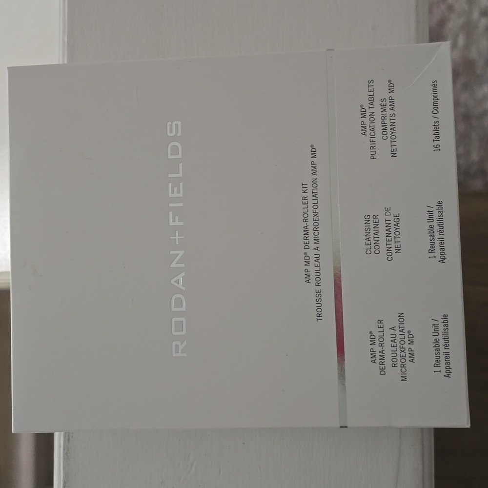 Rodan and Fields AMP Roller New BNIB